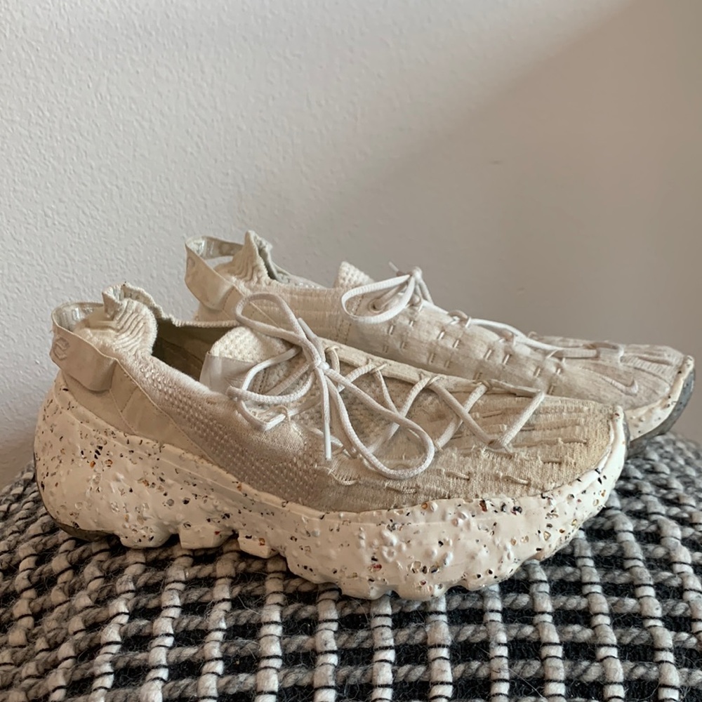 Nike Space Hippie 04